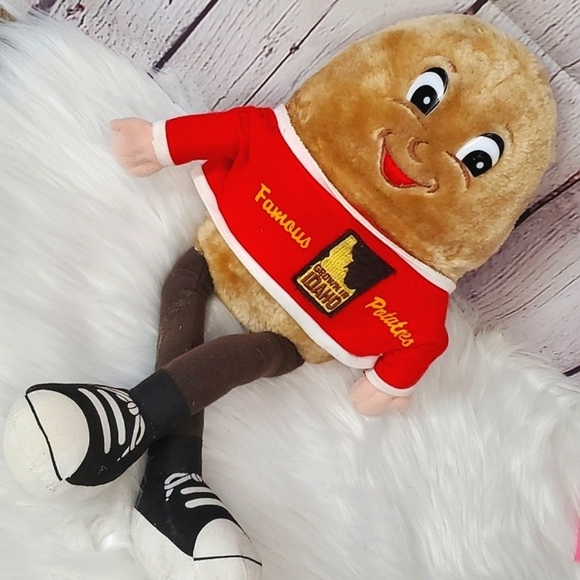 Vintage 90s Idaho Potato Buddy Famous Idaho Potato Spud Plush Stuffed Animal 18" - Picture 3 of 16